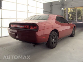 2010 Dodge Challenger SE – miniatura 4
