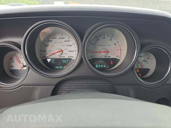 2010 Dodge Challenger SRT8 - miniatura 6