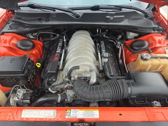 2010 Dodge Challenger SRT8 – miniatura 14