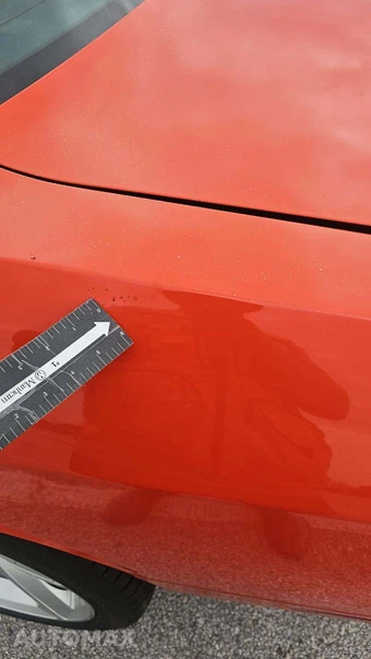 2010 Dodge Challenger SRT8 – miniatura 32