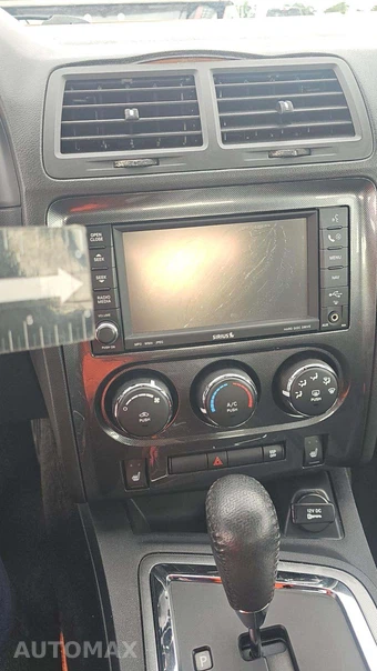 2010 Dodge Challenger SRT8 – miniatura 33