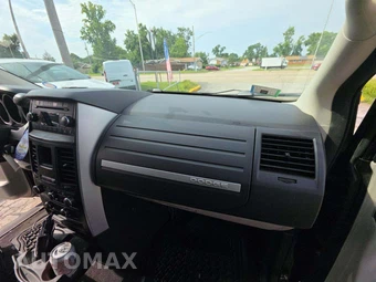 2010 Dodge Grand Caravan Hero Minivan 121.2" WB – miniatura 20