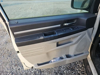 2010 Dodge Grand Caravan SE Minivan 121.2" WB – miniatura 9