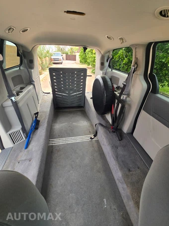2010 Dodge Grand Caravan SE Minivan 121.2" WB - miniatura 23