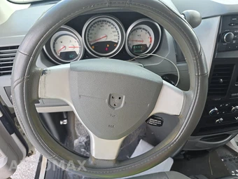 2010 Dodge Grand Caravan SE Minivan 121.2" WB - miniatura 10
