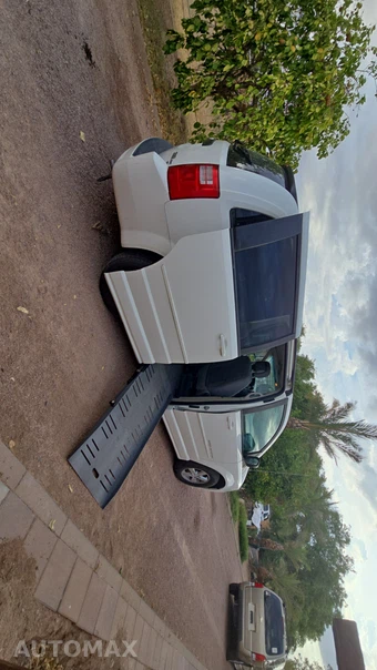 2010 Dodge Grand Caravan SE Minivan 121.2" WB - miniatura 10