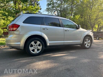 2010 Dodge Journey SXT – miniatura 4