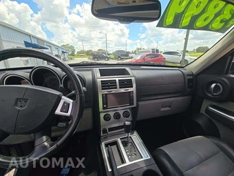 2010 Dodge Nitro Shock - miniatura 10