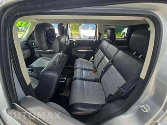 2010 Dodge Nitro Shock - miniatura 13