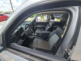 2010 Dodge Nitro Shock - miniatura 6