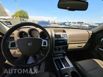 2010 Dodge Nitro SXT – miniatura 11