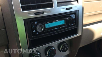 2010 Dodge Nitro SXT – miniatura 23