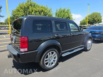 2010 Dodge Nitro SXT – miniatura 4