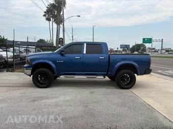 2010 Dodge Ram 1500 SLT Crew Cab Short Bed - miniatura 2