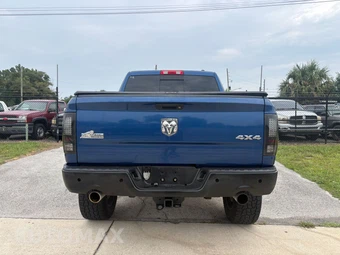 2010 Dodge Ram 1500 SLT Crew Cab Short Bed - miniatura 4