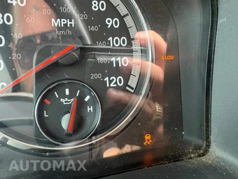 2010 Dodge Ram 1500 SLT Crew Cab Short Bed - miniatura 44