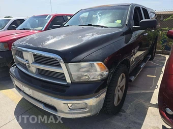2010 Dodge Ram 1500 SLT Crew Cab Short Bed - samochód z USA z aukcji Manheim, oferta Kup Teraz w AUTOMAX