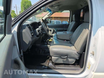 2010 Dodge Ram 3500 Cab Chassis ST Regular Cab DRW – miniatura 3