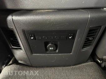 2010 Dodge Ram 3500 Laramie Crew Cab Medium Bed - miniatura 24