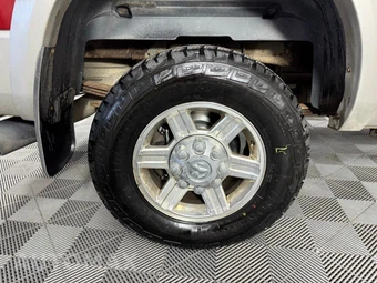 2010 Dodge Ram 3500 Laramie Crew Cab Medium Bed - miniatura 46