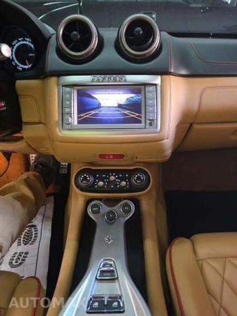 2010 Ferrari California - miniatura 10