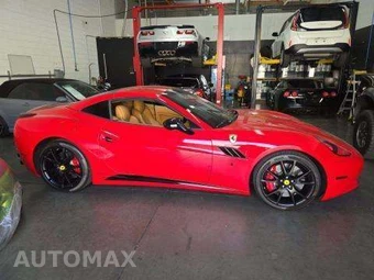 2010 Ferrari California - miniatura 4