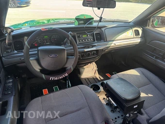 2010 Ford Crown Victoria Police Interceptor - miniatura 15