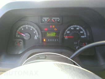 2010 Ford E-150 Commercial Cargo Van 138.0" WB – miniatura 18