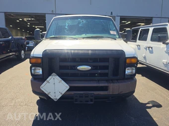 2010 Ford E-150 Commercial Cargo Van 138.0" WB – miniatura 2