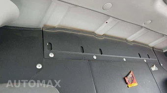 2010 Ford E-150 Commercial Cargo Van 138.0" WB – miniatura 23