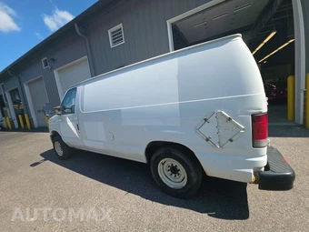 2010 Ford E-150 Commercial Cargo Van 138.0" WB - miniatura 10