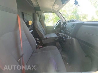 2010 Ford E-150 Commercial Cargo Van 138.0" WB - miniatura 8