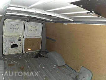 2010 Ford E-150 Recreational Van 138.0" WB - miniatura 13