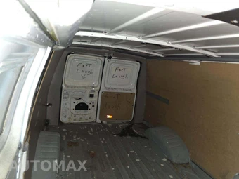2010 Ford E-150 Recreational Van 138.0" WB - miniatura 14