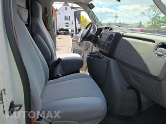 2010 Ford E-150 Recreational Van 138.0" WB - miniatura 18