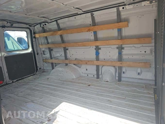 2010 Ford E-250 Commercial Cargo Van 138.0" WB – miniatura 15