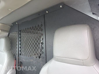 2010 Ford E-250 Recreational Van 138.0" WB - miniatura 14