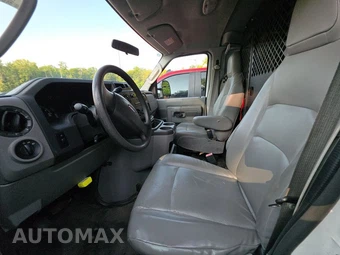 2010 Ford E-250 Recreational Van 138.0" WB - miniatura 6
