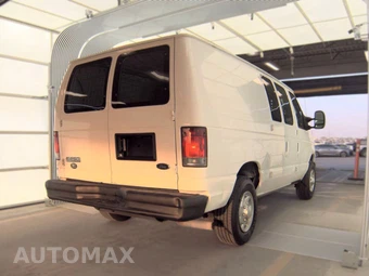 2010 Ford E-250 Recreational Van - miniatura 4
