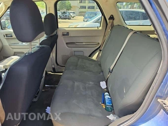 2010 Ford Escape XLS – miniatura 10
