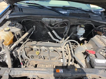 2010 Ford Escape XLS – miniatura 21