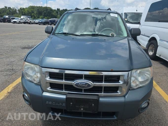 2010 Ford Escape XLT - miniatura 2