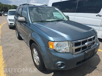 2010 Ford Escape XLT - miniatura 3