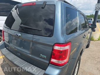 2010 Ford Escape XLT - miniatura 4