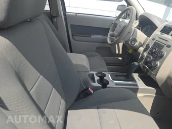 2010 Ford Escape XLT - miniatura 8