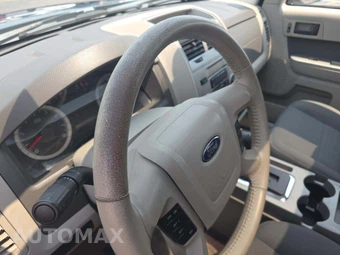 2010 Ford Escape XLT – miniatura 19