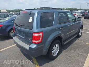 2010 Ford Escape XLT – miniatura 3