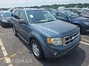 2010 Ford Escape XLT – miniatura 4