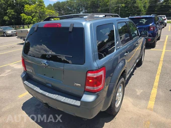 2010 Ford Escape XLT – miniatura 3