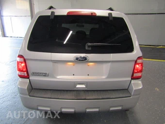 2010 Ford Escape XLT - miniatura 5